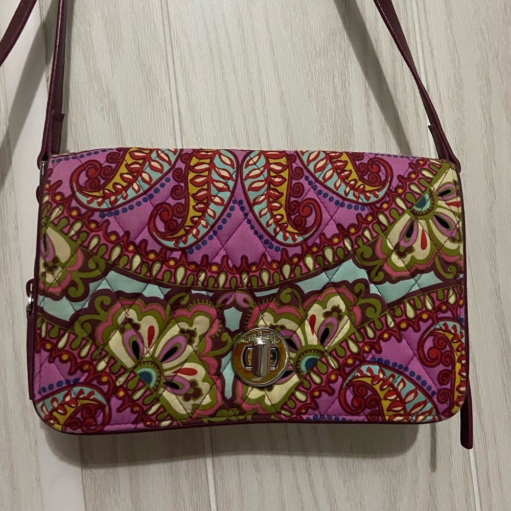 Vera Bradley cross body purse